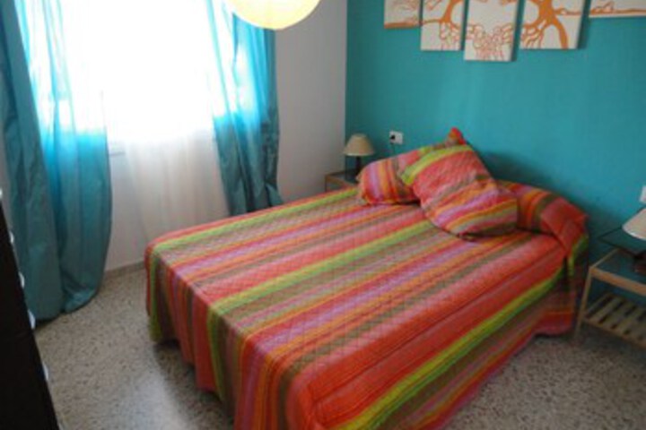 Room 27 of 34