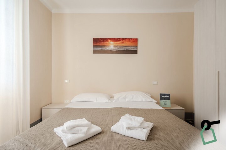 Room 6 of 57
