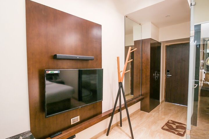 Room 7 of 53