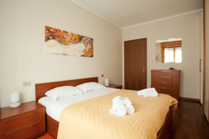 Room 7 of 26