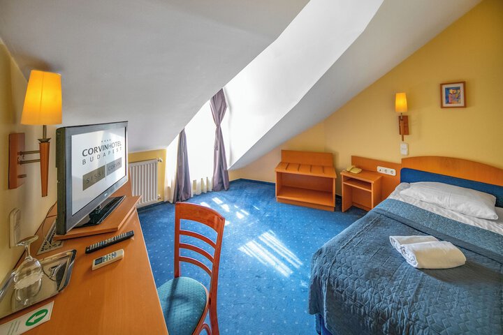 Room 16 of 75