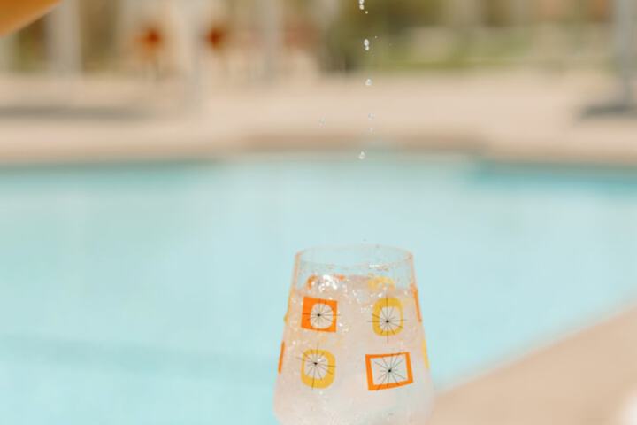 Pool 52 of 87
