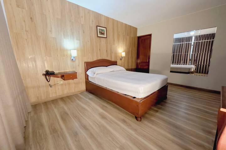 Room 19 of 32