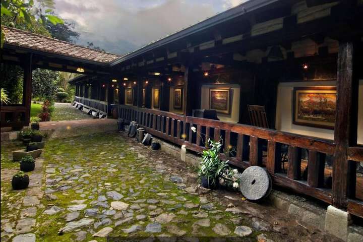 Hotel Exterior 56 of 67