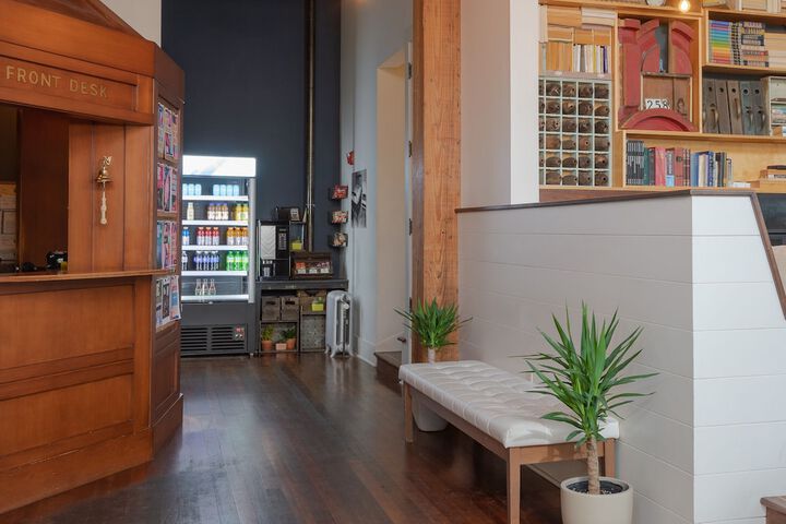 Hotel Interior 4 of 34