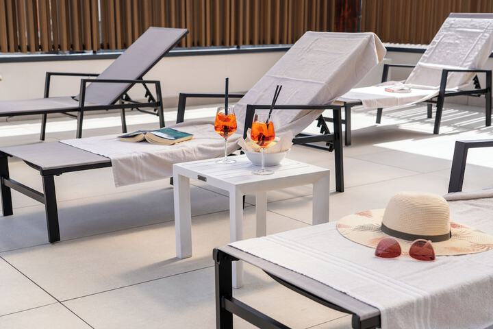 Guest Lobby