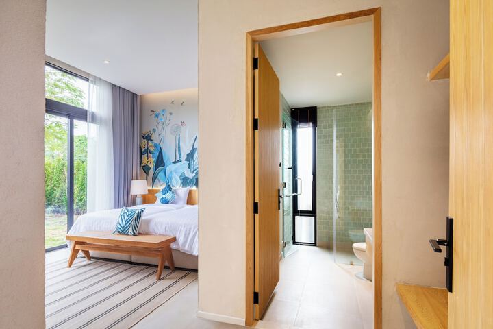 Room 47 of 174