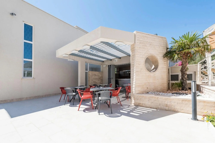 General 12 of 15