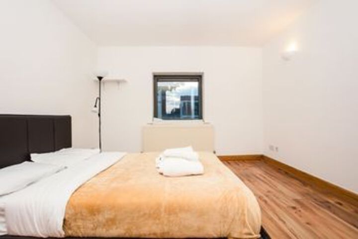 Room 11 of 21