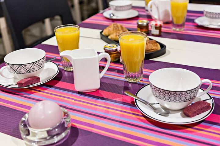 Breakfast/Coffee Service 68 of 84
