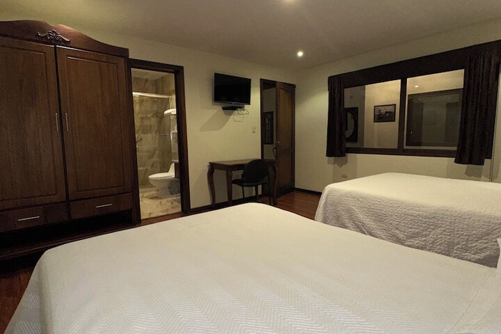 Room 32 of 132