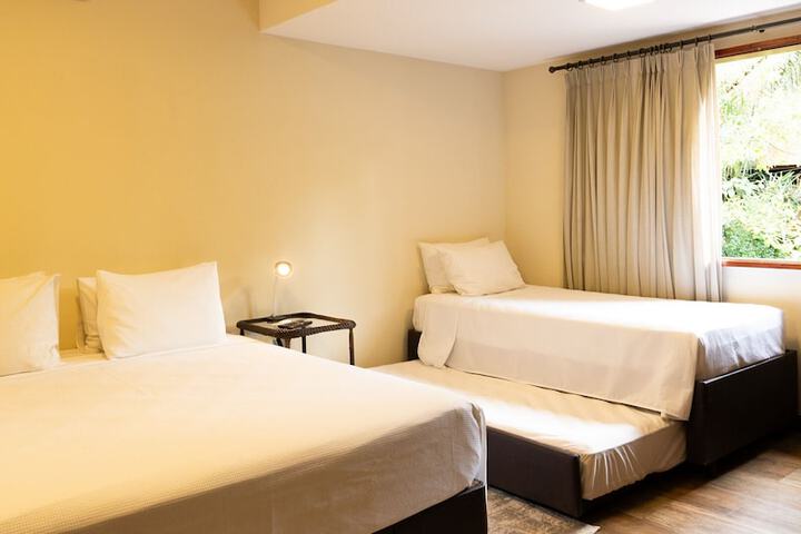 Room 7 of 75