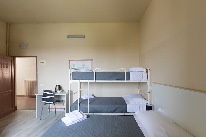 Room 15 of 132
