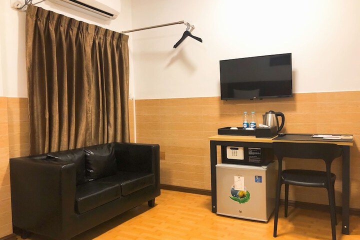 Room 15 of 37