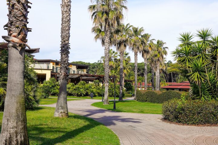 Hotel Exterior 54 of 59