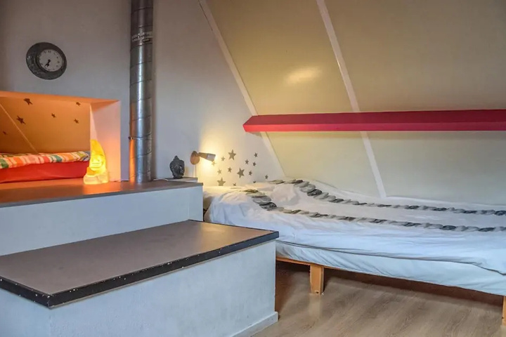 Room 7 of 21