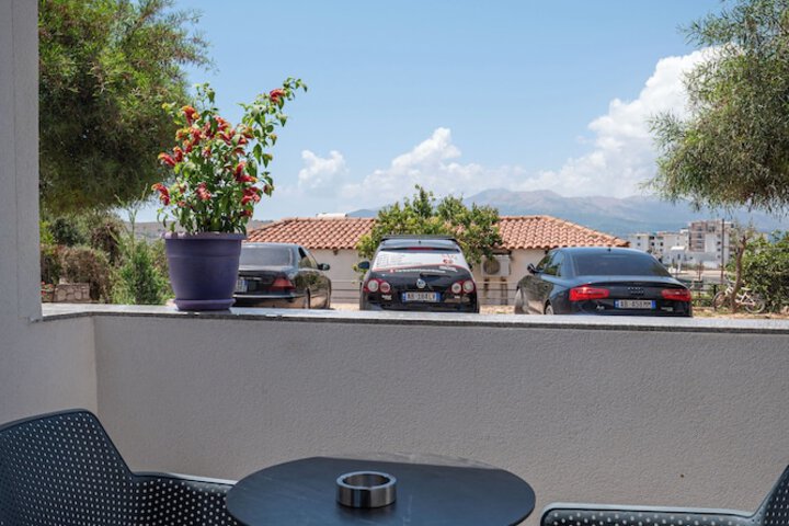 Terrace/Patio 48 of 82