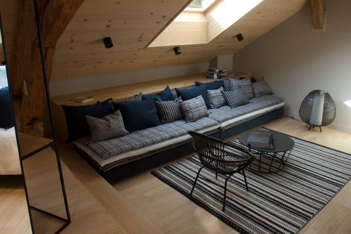 Room 4 of 58