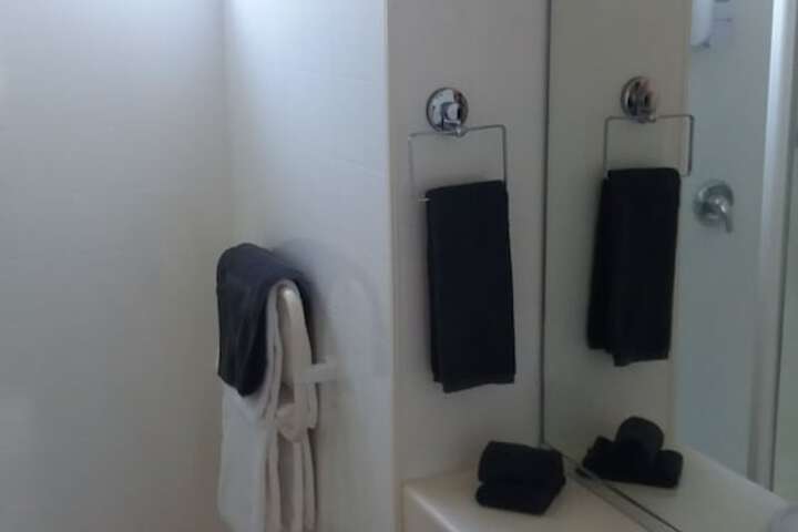 Room 5 of 84