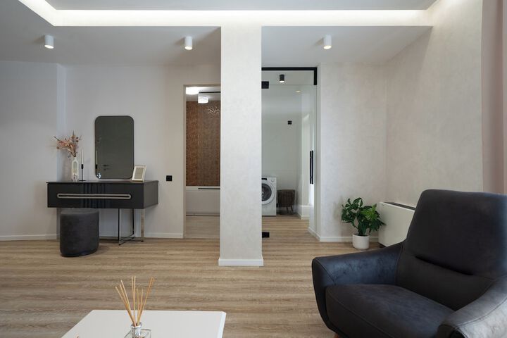 Room 45 of 552