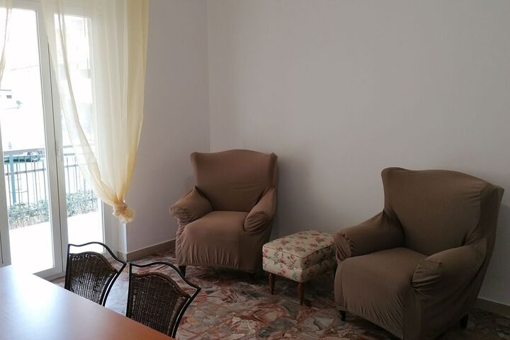 Room 14 of 38