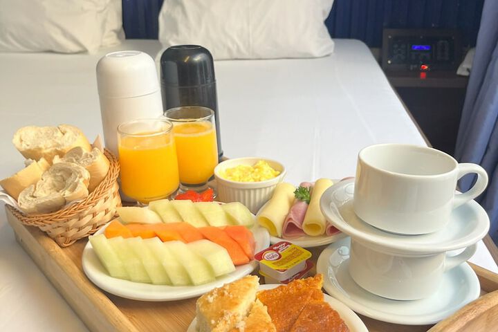 Breakfast/Coffee Service 16 of 22