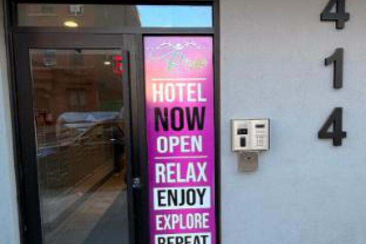 Hotel 9 of 13