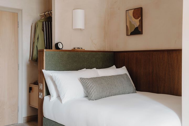 Room 40 of 73