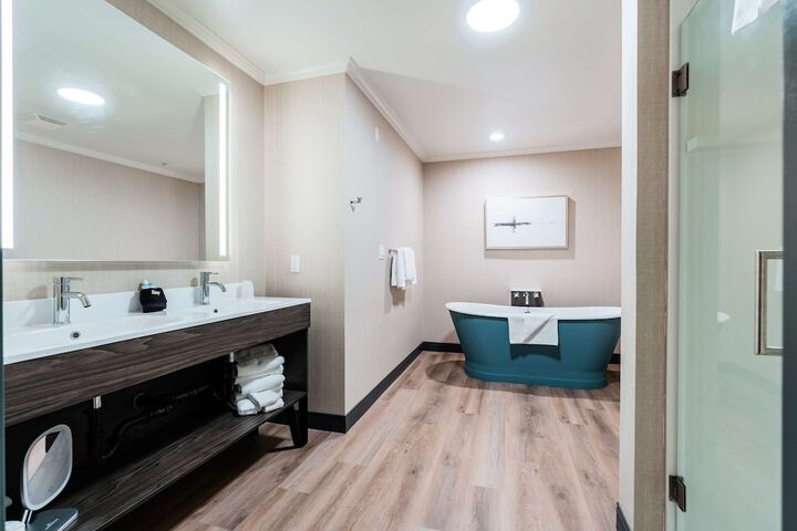 Bathroom shower