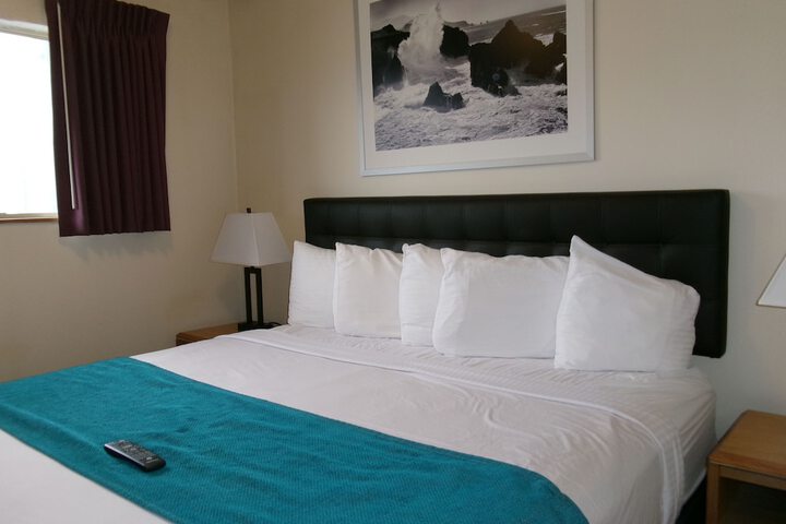 Room 10 of 165