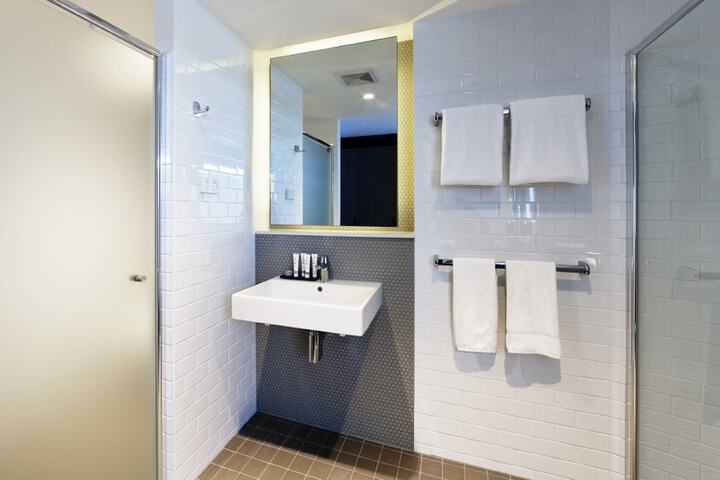 Room 12 of 26