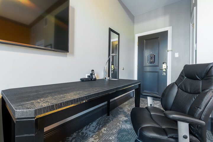 Room 16 of 54