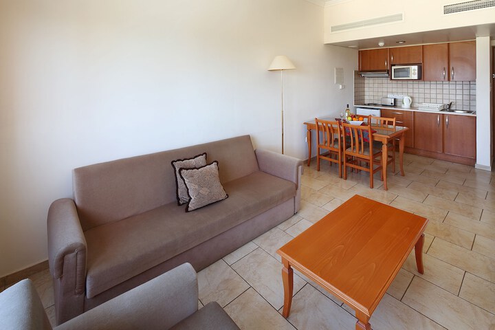 Room 4 of 57
