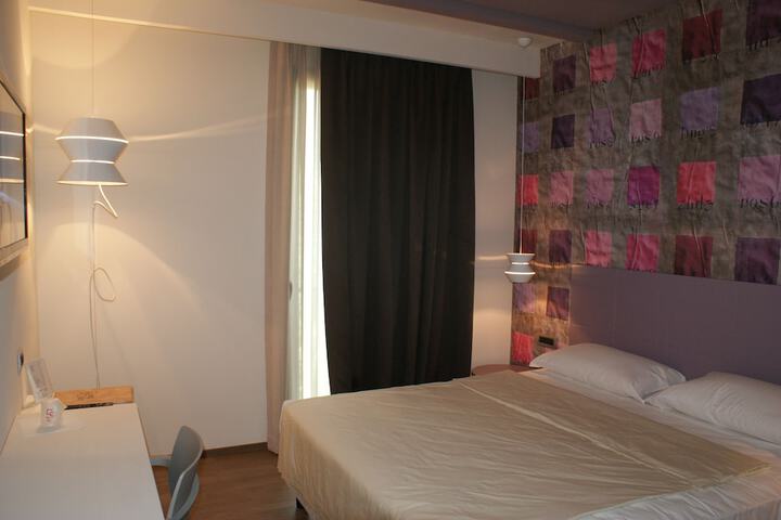 Room 7 of 75