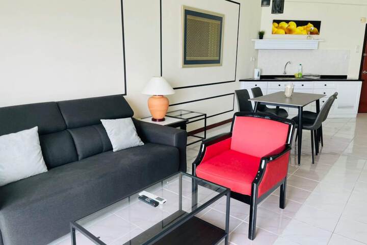 Room 284 of 650