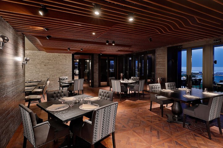 Dining 67 of 101