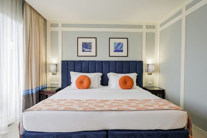 Room 37 of 110