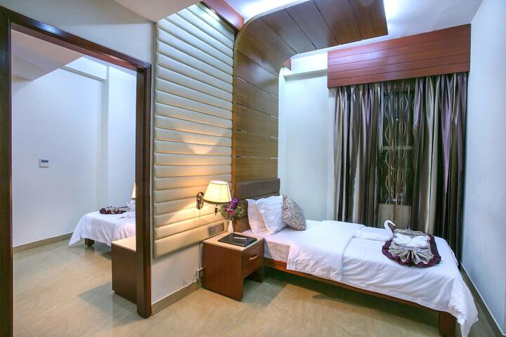 Room 14 of 36