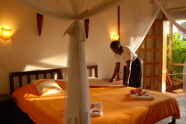 Room 4 of 4