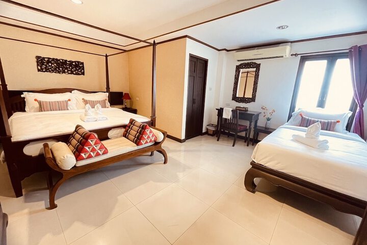 Room 7 of 37