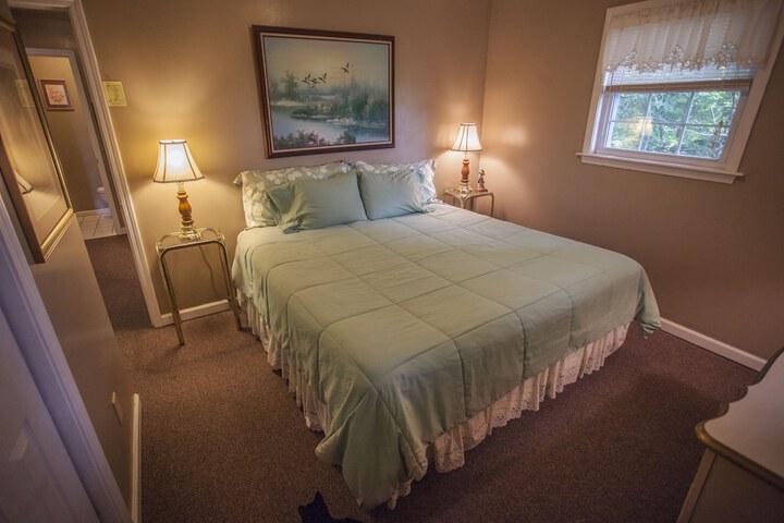 Room 14 of 137