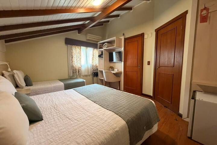 Room 43 of 78