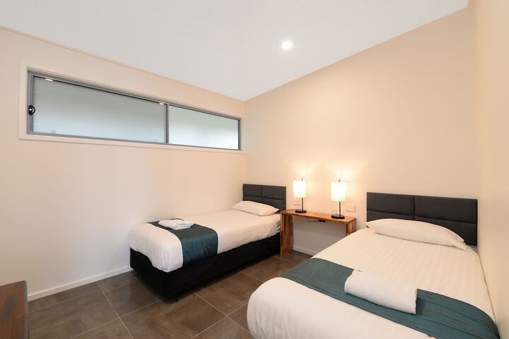 Room 3 of 42