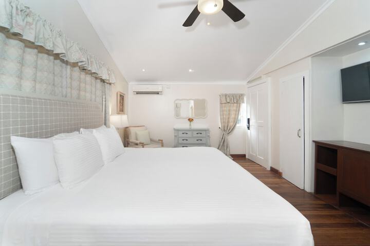 Room 41 of 161