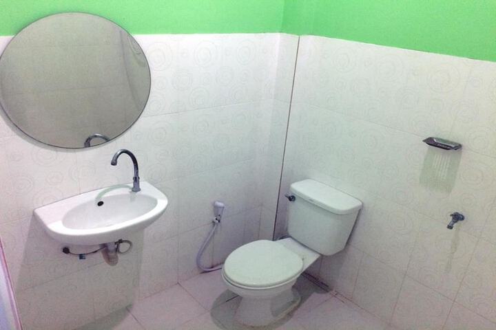 Room 14 of 24