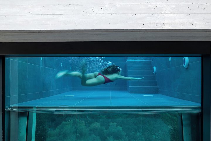 Pool 43 of 76
