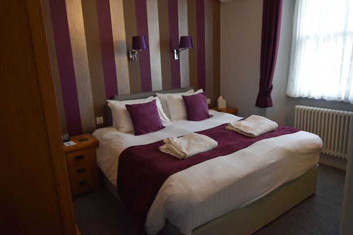 Room 16 of 112