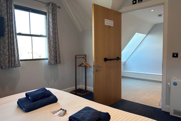 Room 10 of 40