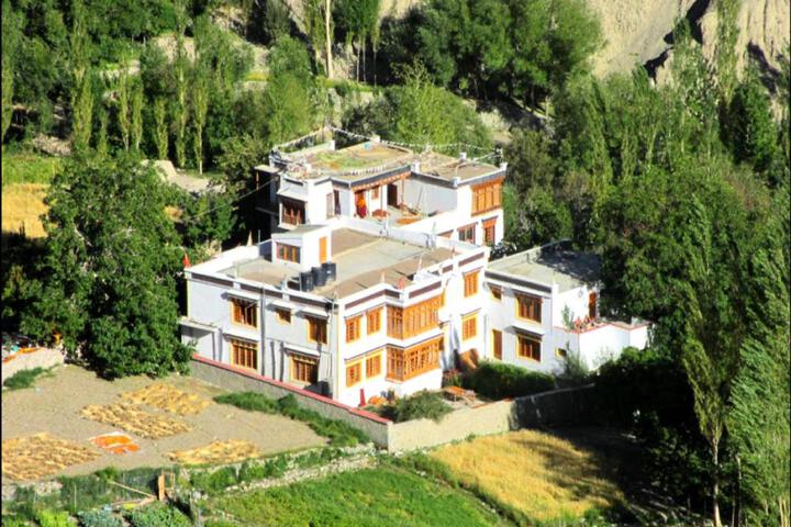 Namra Hotel and Camps - Temisgam