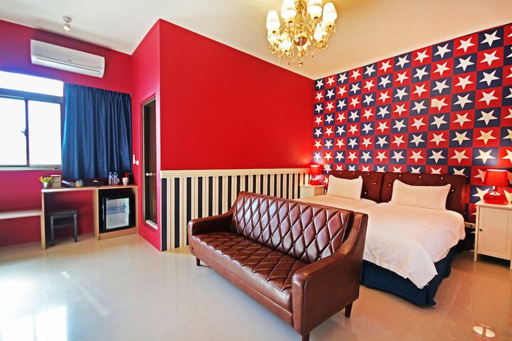 Room 33 of 57
